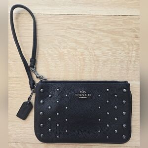 Coach Clutch Wristlet Black Pebble Leather Gunmetal Rivets, w/ Dust Cover Bag